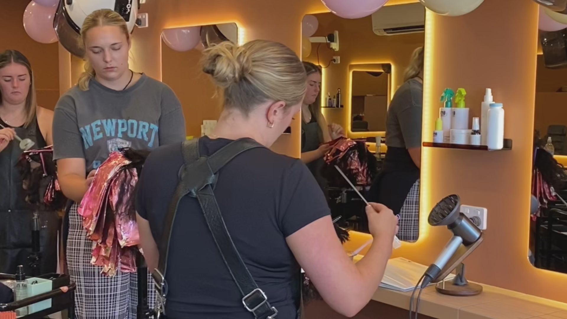 Load video: Curl Tour